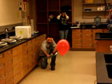 Guy Pops Hydrogen and Oxygen Balloon